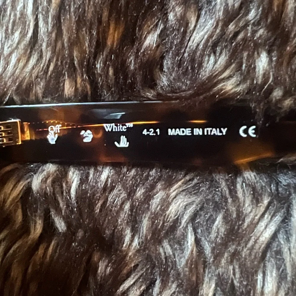 WHIT Tortoise Shell Design - Picture 6 of 7